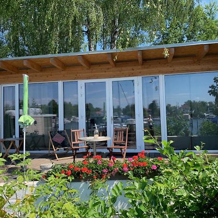 Tiny House Oder Ferienwohnung Auf Der Sunset Marina 베를린 외부 사진