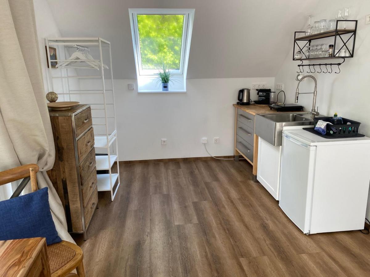 Tiny House Oder Ferienwohnung Auf Der Sunset Marina 베를린 외부 사진