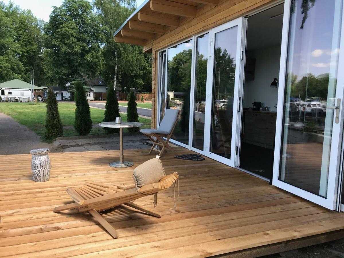 Tiny House Oder Ferienwohnung Auf Der Sunset Marina 베를린 외부 사진