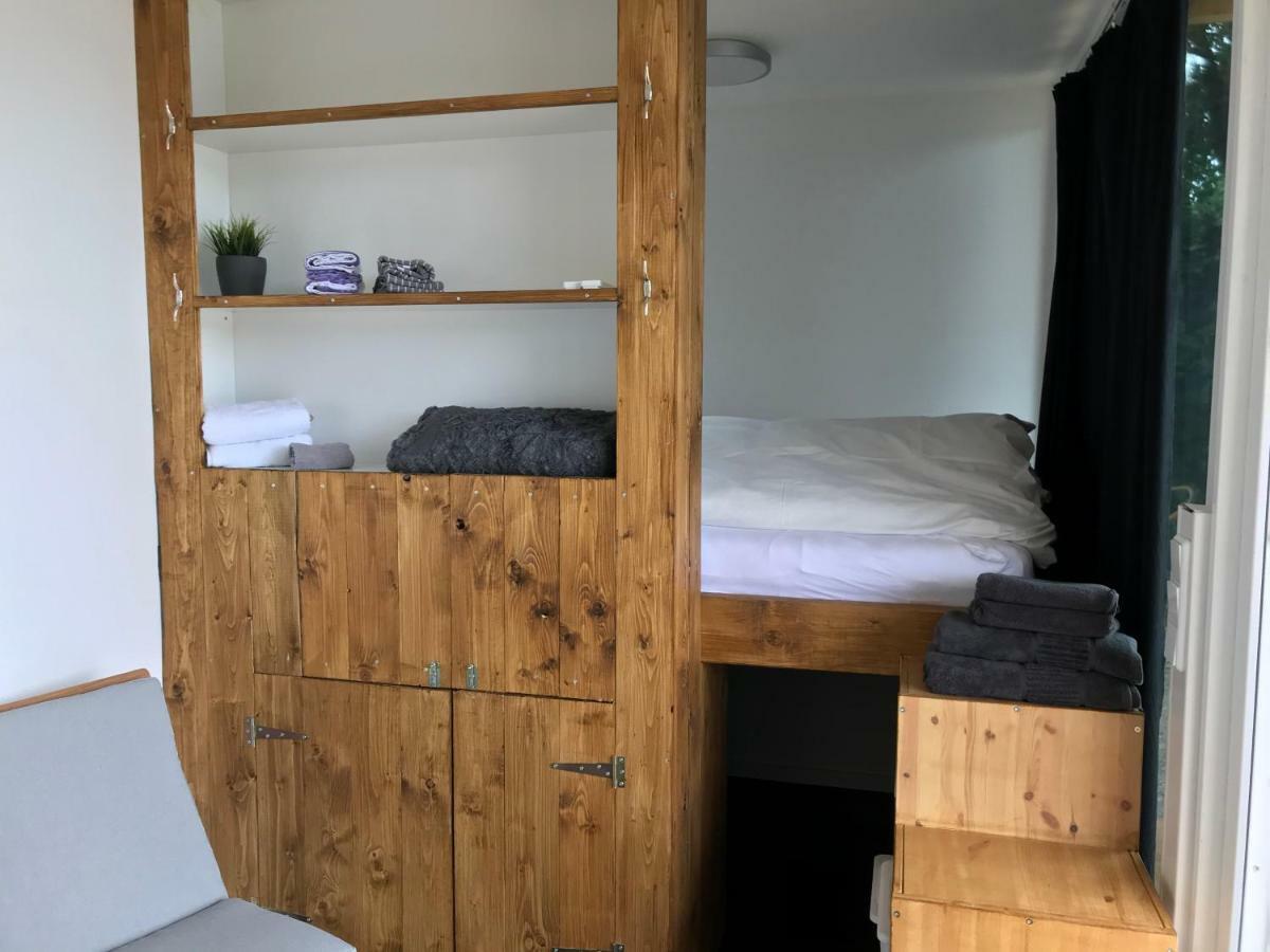 Tiny House Oder Ferienwohnung Auf Der Sunset Marina 베를린 외부 사진
